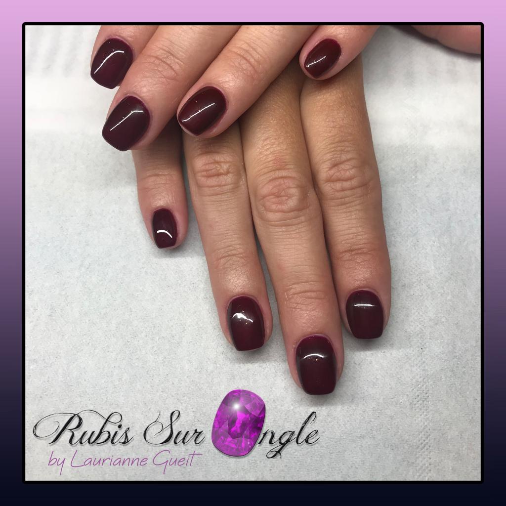 Rubis Sur Ongle