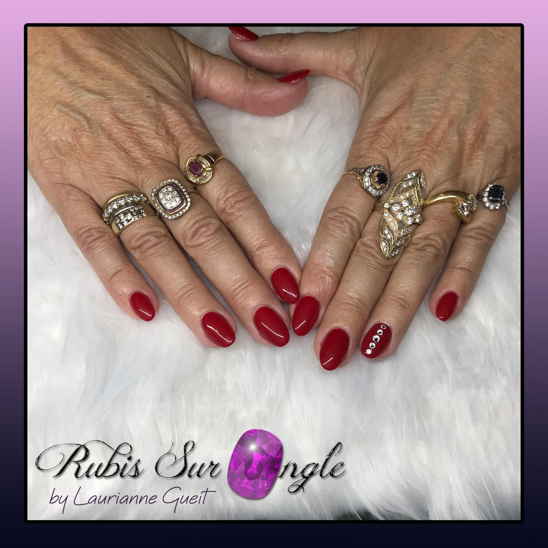 Rubis Sur Ongle Manucure Rouge et Strass Svarowski