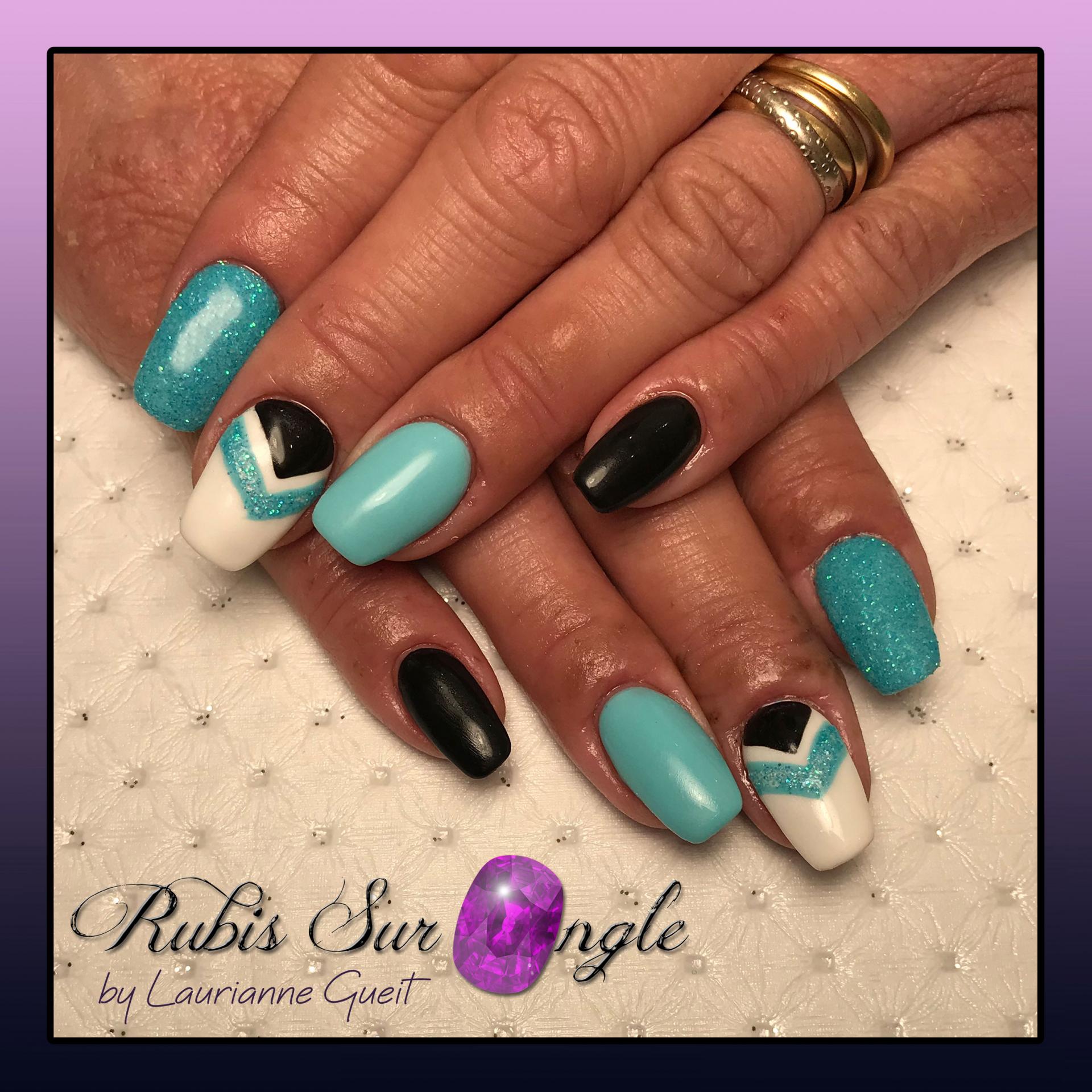 Rubis Sur Ongle Nail Art