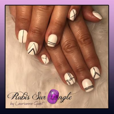 Rubis Sur Ongle Nail Art