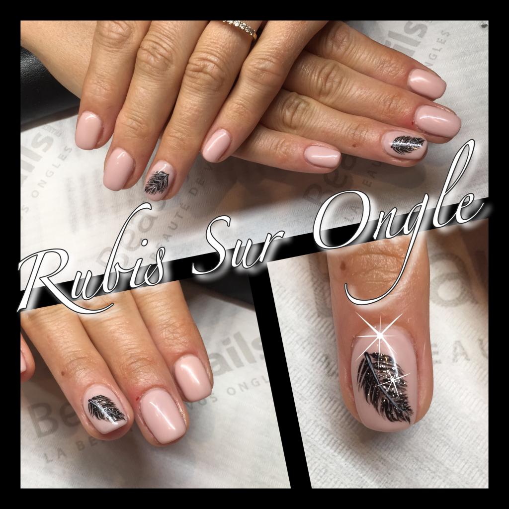Rubis Sur Ongle