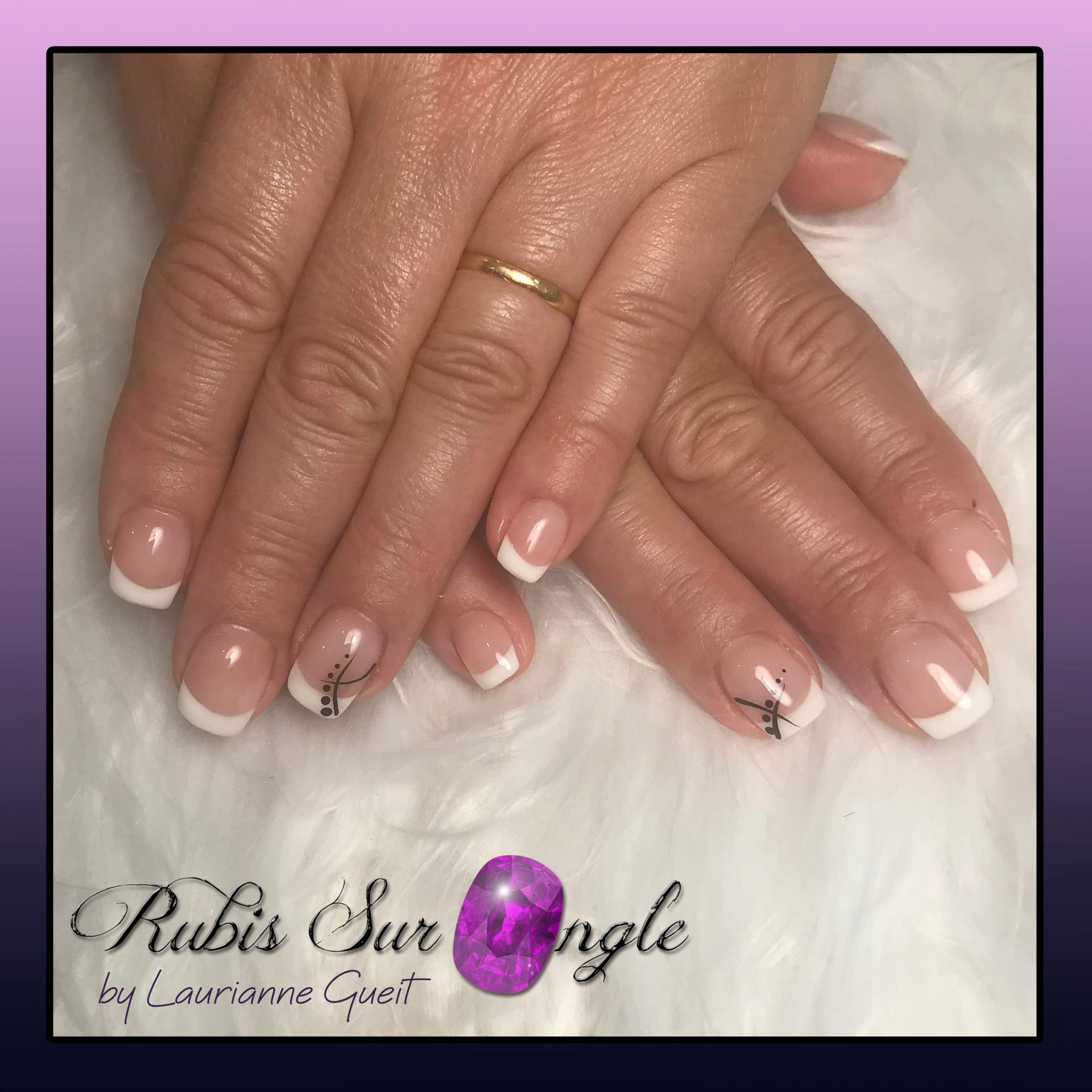 Rubis Sur Ongle Nail Art