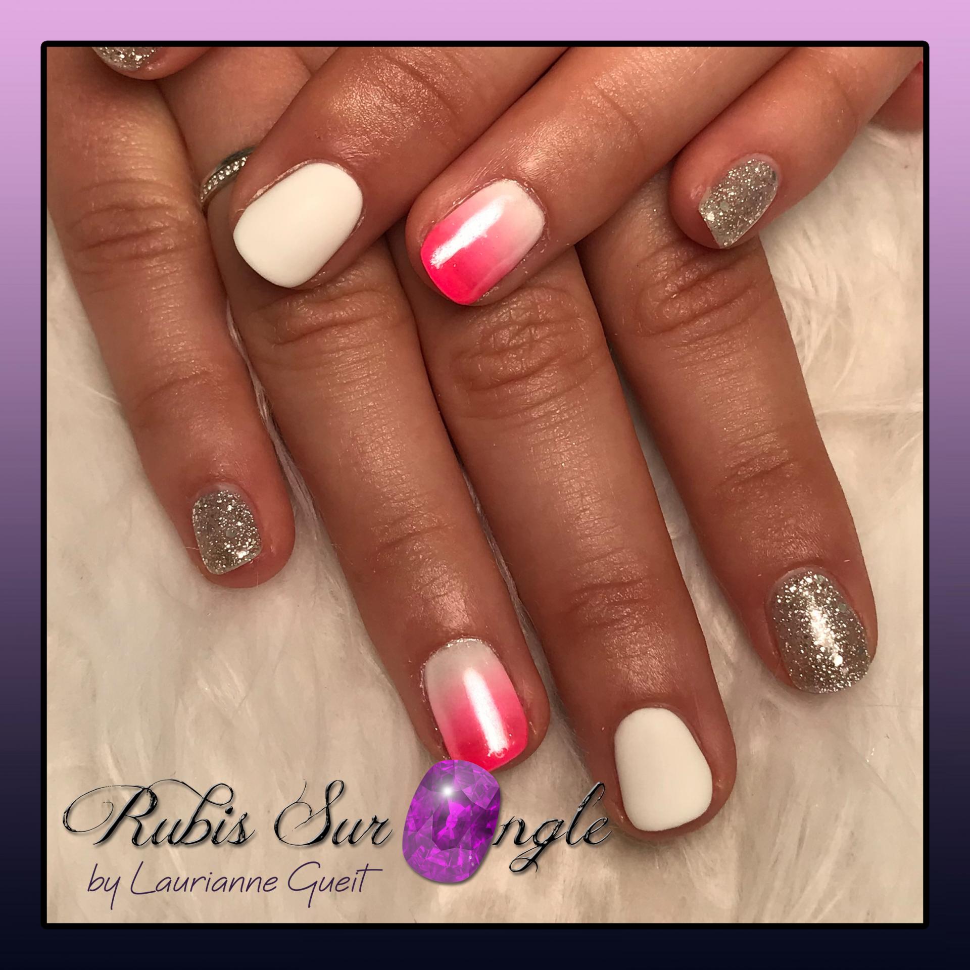 Rubis-Sur-Ongle-Nail-Art-Degrade-Rose-Blanc-Argente