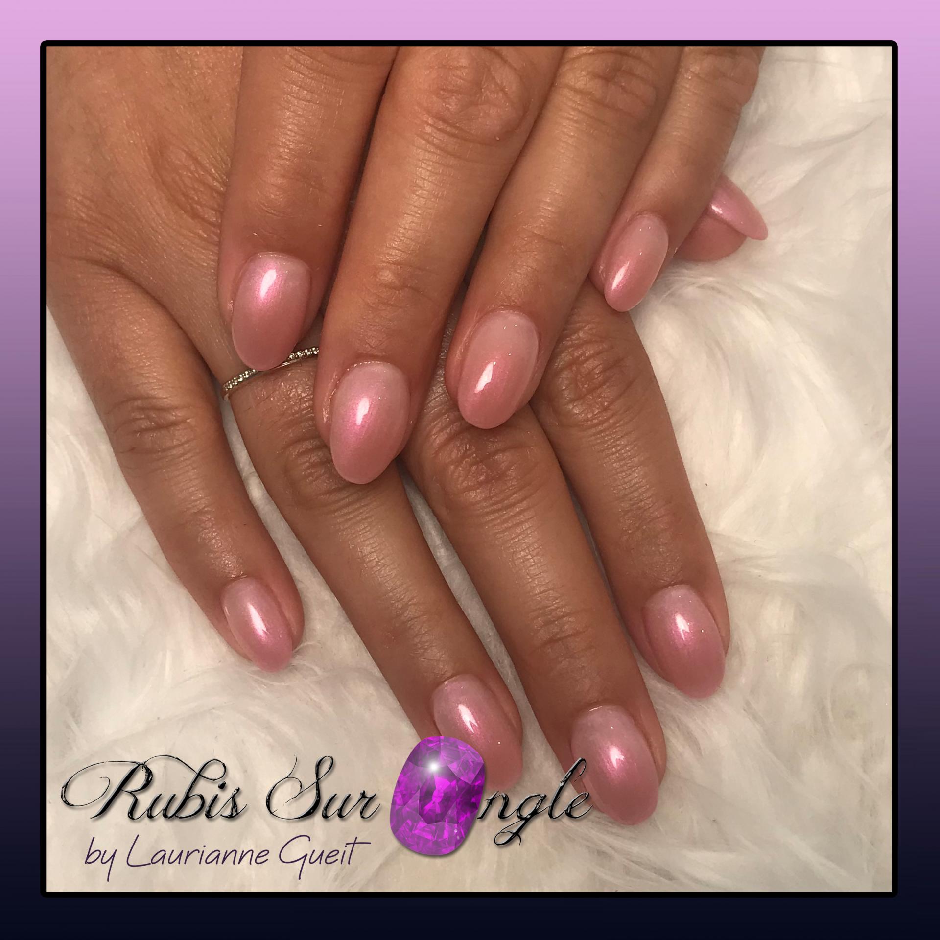 Rubis-Sur-Ongle-Nail-Art-Effet-Perle