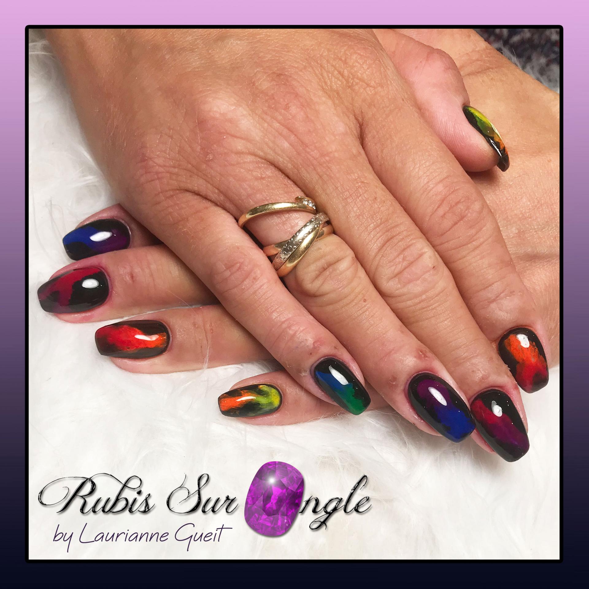 Rubis-Sur-Ongle-Nail-Art-Effet-Smoky