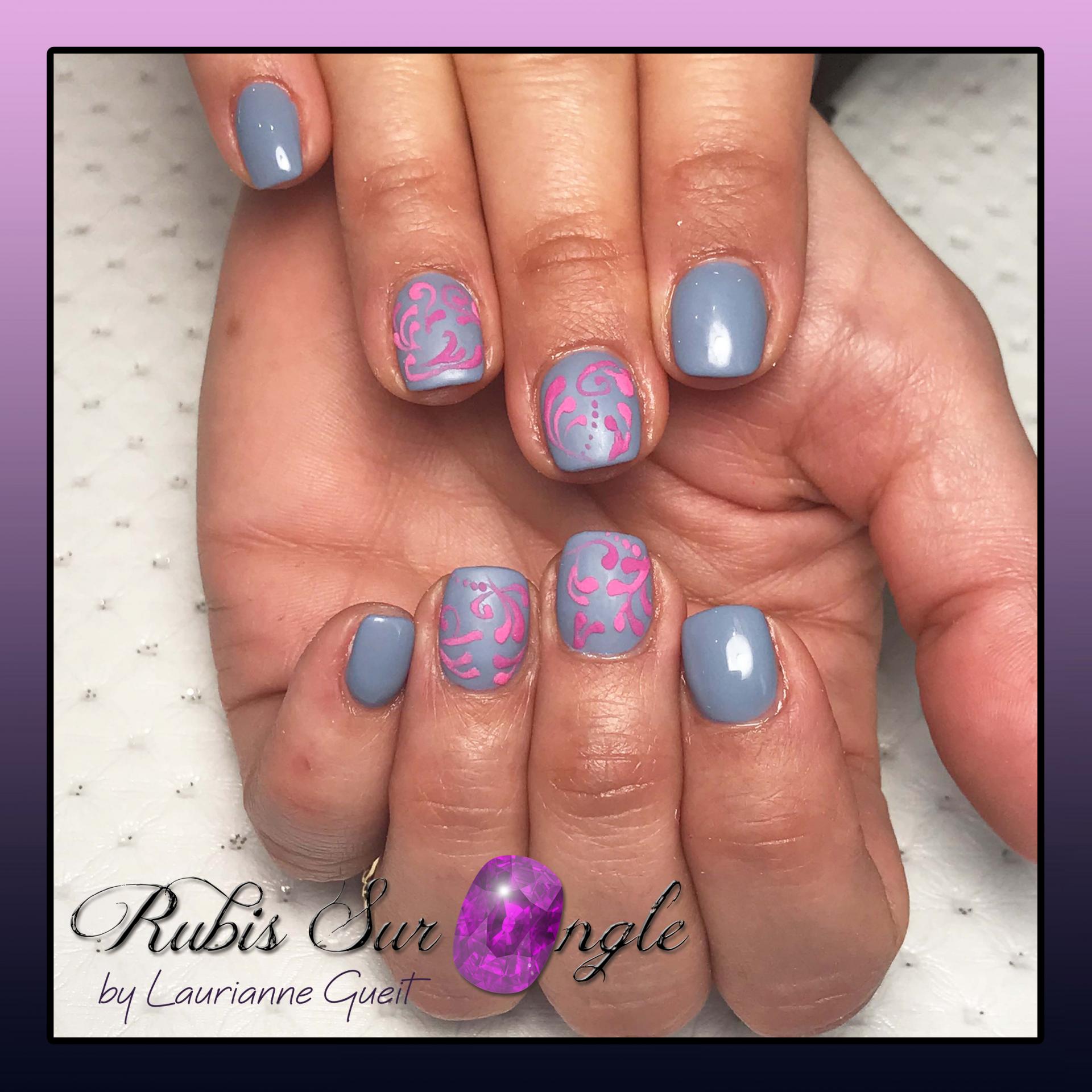 Rubis-sur-ongle-nail-art-effet-sucre